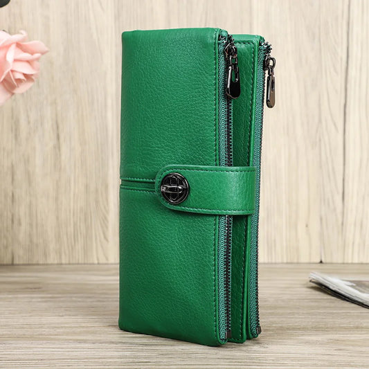 Essential Carry Clutch