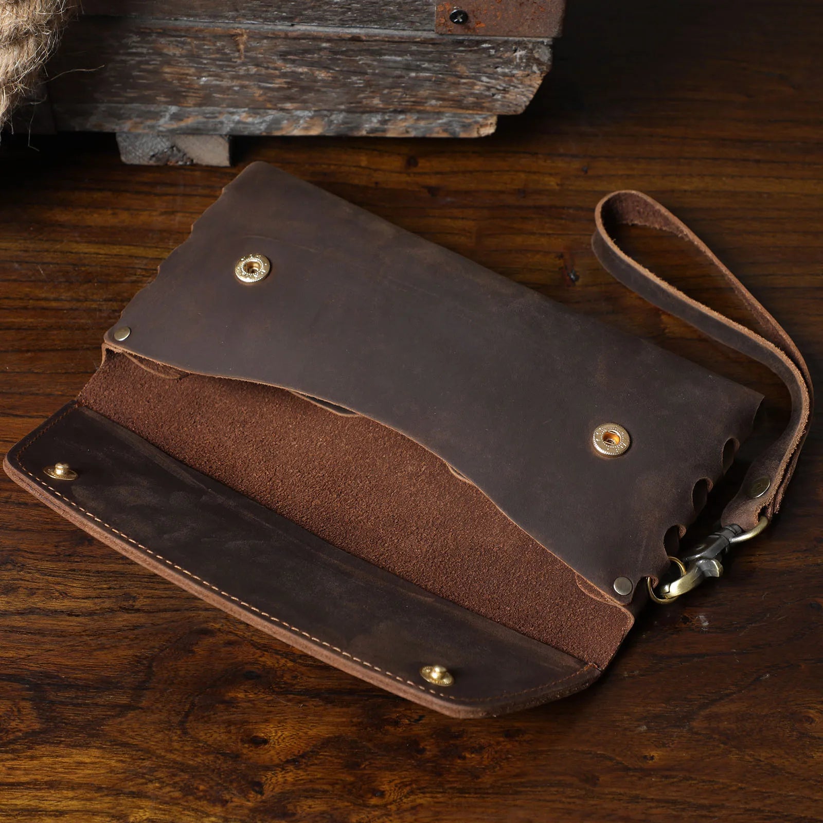 Frontier Fold Clutch