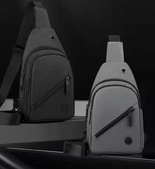Active Axis Crossbody