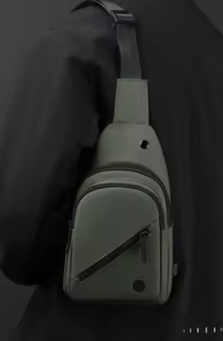 Active Axis Crossbody